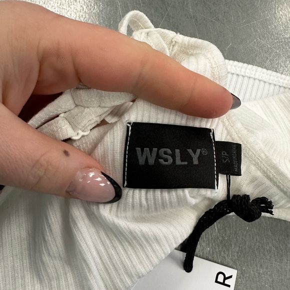 WSLY top NWT - Picture 3 of 6